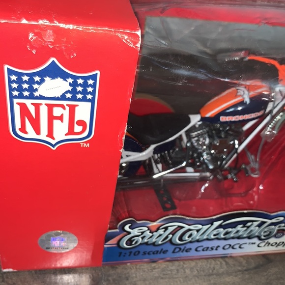 DENVER BRONCOS 2006 ERTL DIECAST COLLECTABLE OCC CHOPPER 1:10 SCALE - Picture 3 of 10